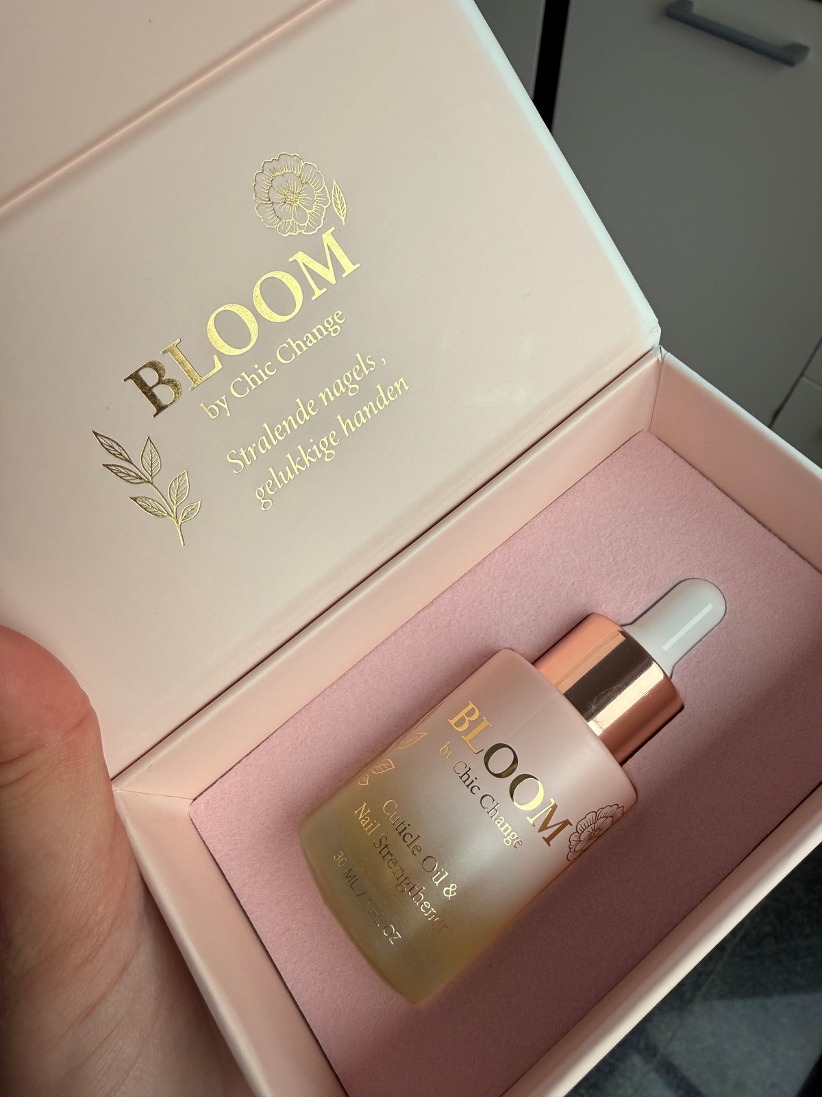 Bloom Cuticle oil & nail strengthener